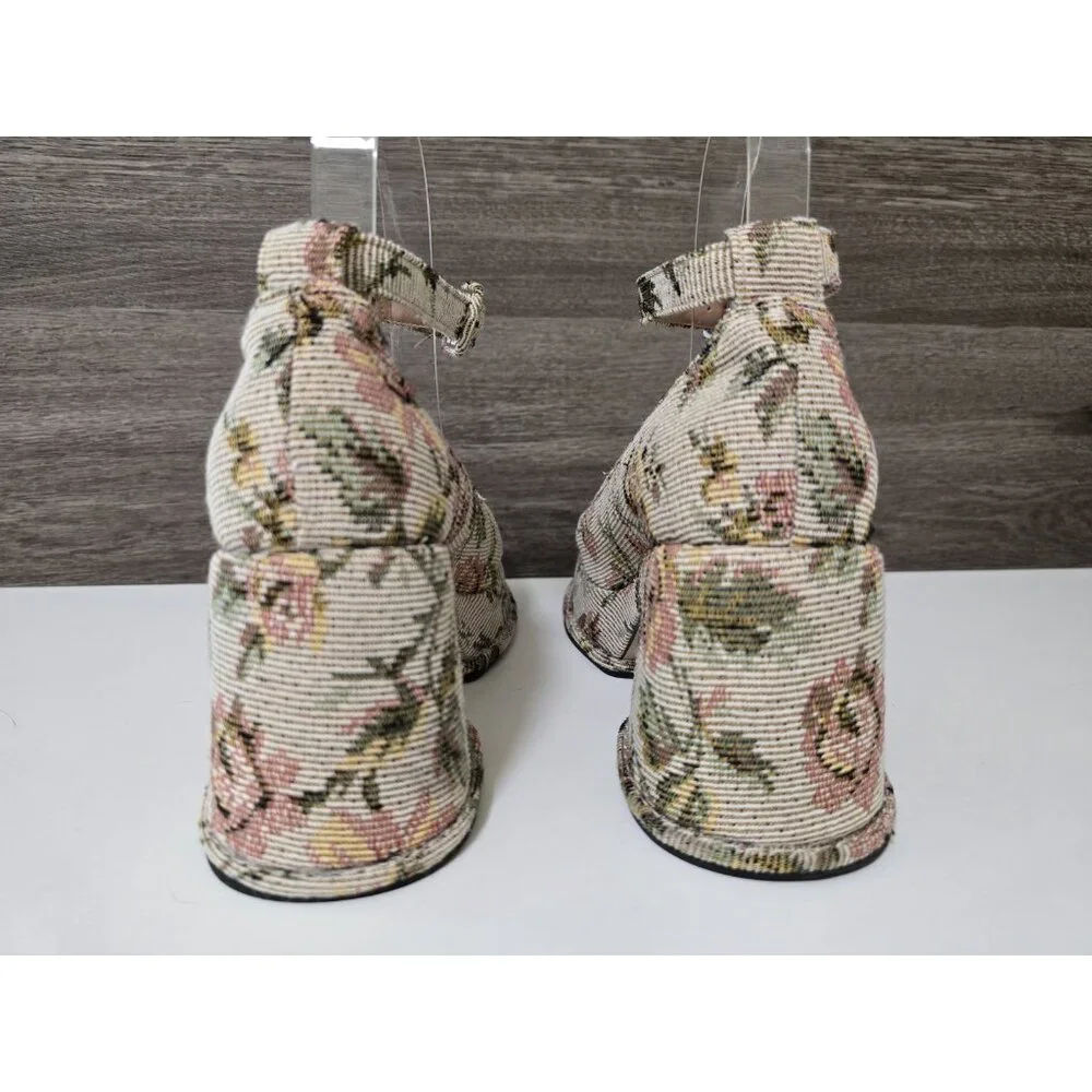 Floral Patterned Women's Heels - Picture 4 of 8